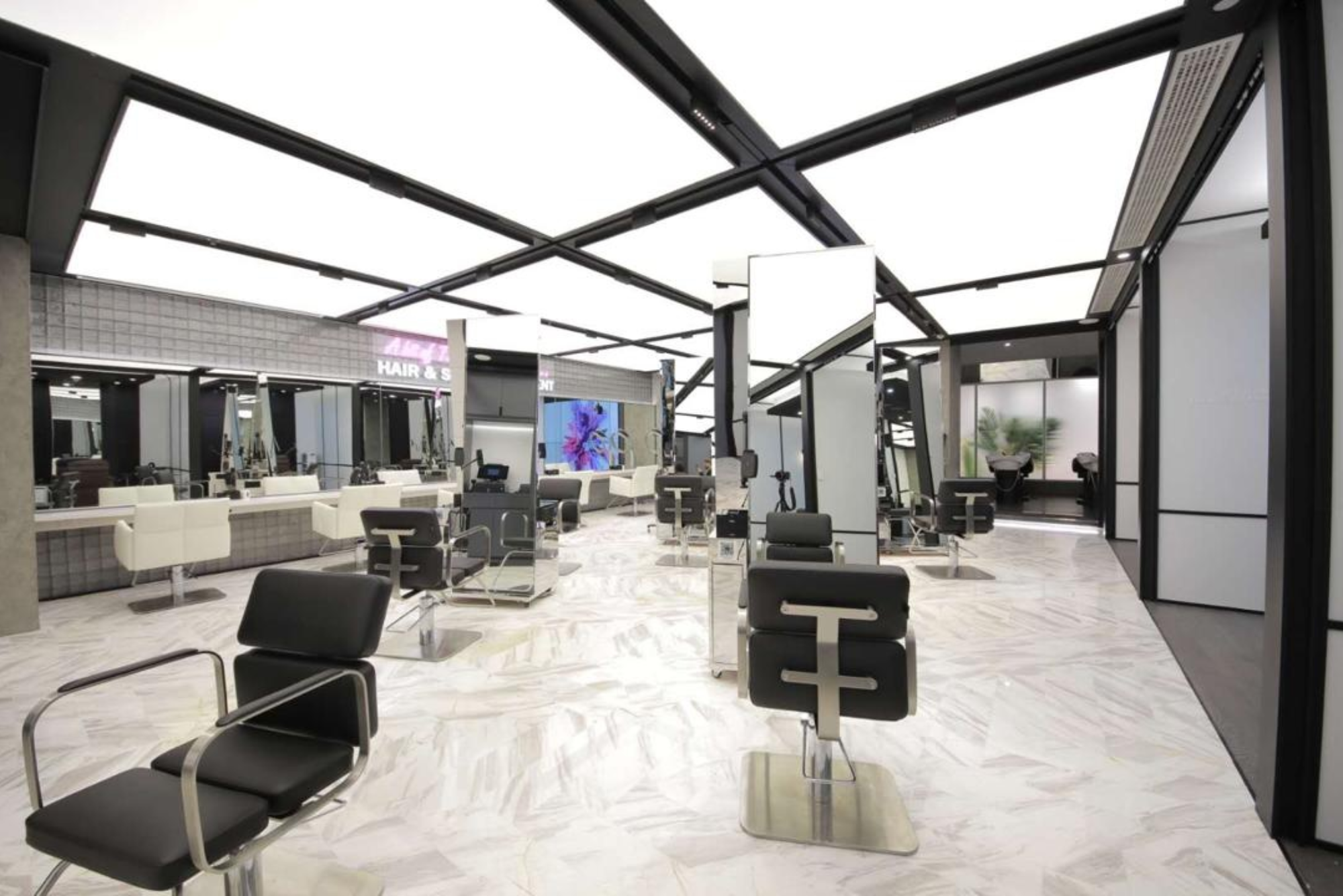 refinery beauty lounge al thanya street dubai