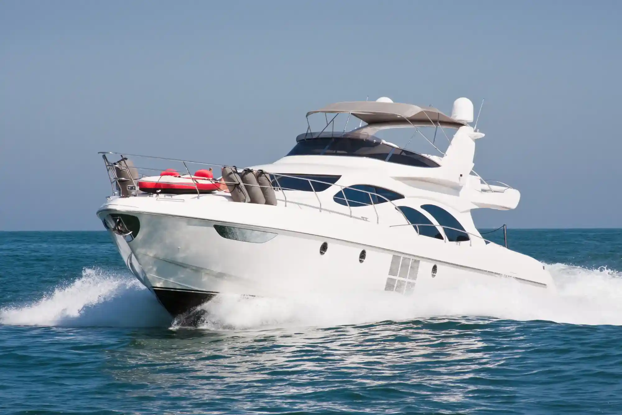 Guide to Yacht Rental Dubai and Beyond