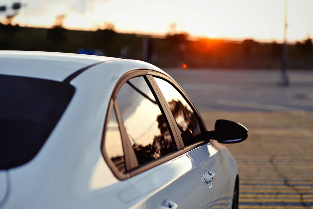 Rent a Car in UAE – Tips, Costs & Best Providers