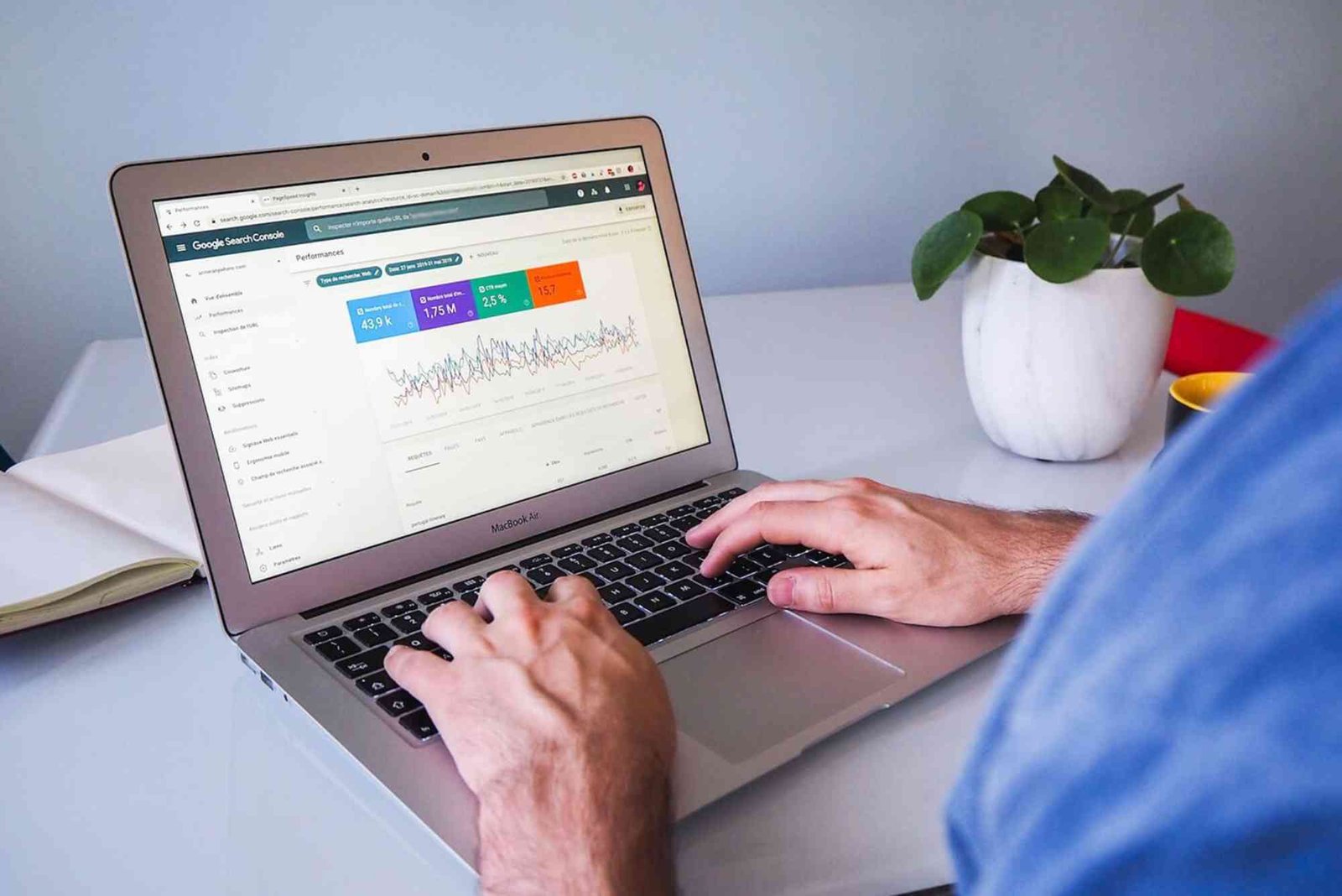 Best SEO Tools for Small Businesses to Find Low-competition Keywords in 2026